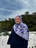 The Best Hijabs for Hot Weather (And Why Fabric Is Everything)